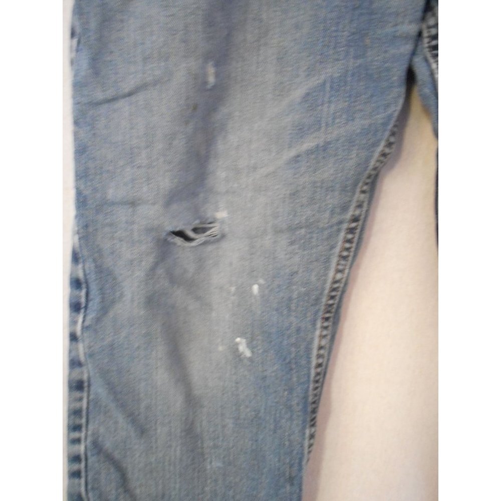 Lee Size 36 x 30 Regular Fit 100% cotton well distressed jeans - Picture 5 of 9